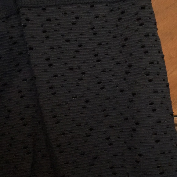 TONIC black yoga legging:: eyelet mesh - Picture 7 of 7